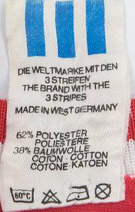 Original match worn Spielertrikot von der Schweiz mit der Rückennummer 10. Getragen in einem Freundschaftsspiel für die Schweizer Fußball Nationalmannschaft im Jahr 1984. Status:ACC. - Bild 7