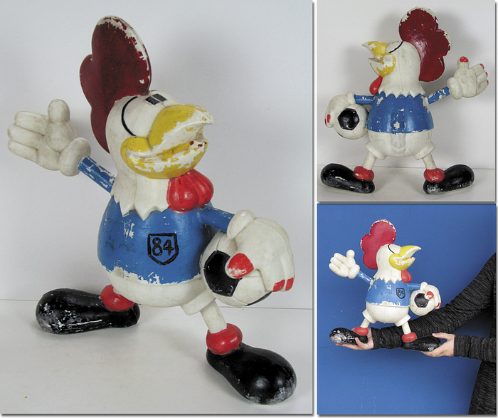 UEFA Euro 1984 france. official Mascot Peno 39 cm - Plastic size 39x42cm. In this size very rare!! With signs of heavy usage. Dicoloured. Condition: C