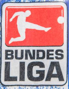 Original match worn Spielertrikot vom VfL Bochum mit der Rückennummer 9. Getragen von Stanislav Sestak in einem Spiel der Fußball Bundesliga in der Saison 2009/2010. Sestak ist 66-facher Nationalspieler von der Slowakei. Status:ABC. - Bild 7