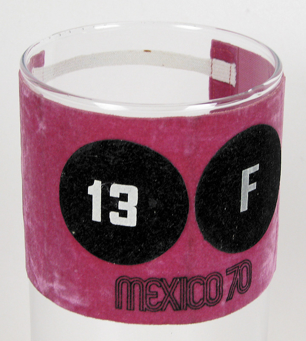 Armband WM 1970  | Offizielles Armband für Fotografen bei der Fußball-Weltmeisterschaft 1970 in Mexiko. 15,5x9 cm.