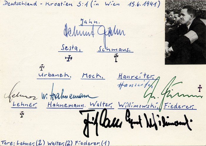 Nationalmannschaft 1941  | Blancokarte mit 6 original Signaturen von deutschen Nationalspielern vom Länderspiel Deutschland - Kroatien (5:1) am 15.6.1941. 14,5x10,5cm.