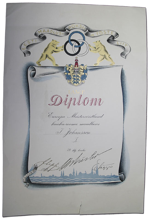 Siegerurkunde für die Europameisterschaften im Ringen 1938 in Tallinn (Estland) für den 1.Platz von Ivar Johansson (1903-1979; SWE; 3x Gold 1932 + 1936 bei den Olympischen Spielen; 9facher Europameister) in der Klasse bis 79 kg. 46x30,5 cm.
