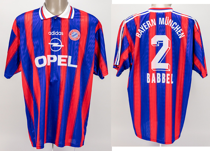 Original match worn Spielertrikot vom FC Bayern München mit der Rückennummer 2. Getragen von Markus Babbel in einem Spiel der Fußball Bundesliga in der Saison 1996/1997. Babbel ist 51-facher Nationalspieler von Deutschland. Status:ABB.
