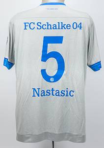 Original match worn / issued Spielertrikot vom FC Schalke 04 mit der Rückennummer 5. Getragen von Matija Nastasic am 17.08.2018 im Spiel des DFB Pokals gegen den 1.FC Schweinfurt 05. Schweinfurt - Schalke 0:2. Natasic ist 34-facher Nationalspieler von Serbien. Status:AAB. - Bild 3