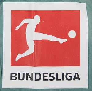 Original match worn / issued Spielertrikot vom FC Schalke 04 mit der Rückennummer 30. Getragen von Shkodran Mustafi am  20.04.2021 im Bundesligaspiel gegen DSC Arminia Bielefeld. Bielefeld - Schalke 1:0. Mustafi ist Fußball Weltmeister 2014. Gespielt wurde im dritten Trikot-Satz. Status:AAB. - Bild 5