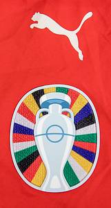 Original match worn Spielertrikot von der Schweiz mit der Rückennummer 2. Vorbereitet für Leonidas Sterigiou am 23.06.2024 im Gruppenspiel der Fußball Europameisterschaft gegen Deutschland. Schweiz - Deutschland 1:1. Status:AAB. - Bild 5