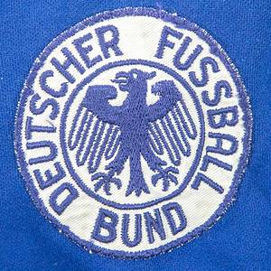 Original match worn Trainingsjacke von Deutschland getragen von Günter Netzer in dem Länderspiel Polen v Deutschland (1:3) am 10.10.1971 in Warschau. Status:AAA. - Bild 4