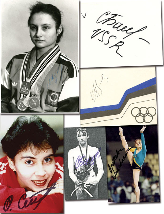 Goldmedaille im Turnen Mannschaft Mehrkampf Frauen für die UdSSR bei den Olympischen Spielen 1988. 6 original Signaturen: Jelena Schuschunowa (1969-2018; 2x Gold, Silber, Bronze. S/W-Foto direkt von Schuschunowa. Face-to-face Autogrpah); Swjatlana Baitawa (Selten); Swjatlana Bahinskaja (2x Gold, Silber, Bronze); Natalija Lašconova (Selten); Jelena Schewtschenko (Selten); Olha Straschewa (Selten). 1 S/W-Foto, 2 Blancobelege, 3 Reprofoto; 18x12,5 bis 12x8 cm. KOMPLETTES TEAM.