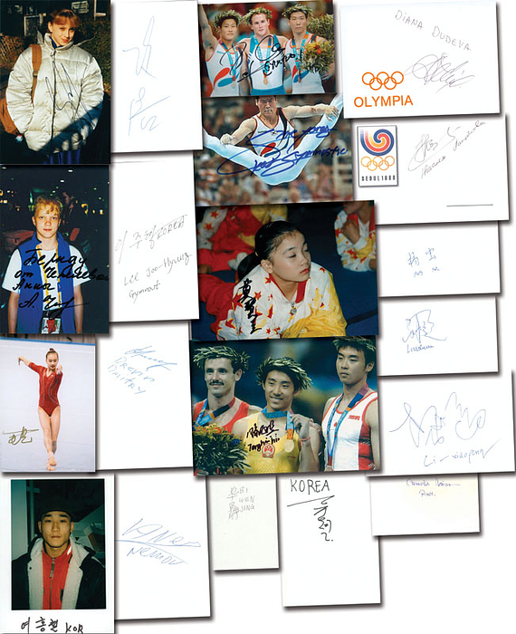 20 seltene original Signaturen von Medaillengewinner im Turnen bei den Olympischen Spielen 1988 - 2004: Natalija Lašconova (URS, Gold 1988, Blancobeleg); Camelia Voinea (ROM; Silber 1988; Karteikarte); Diana Dudewa (BUL; Bronze 1988; Blancobeleg); Yoo Ok-ryul (KOR; 1992 Bronze Pferdsprung. Face-to-face. Karteikarte + Foto); Yeo Hong-chul (KOR; Bronze 1996 Pferdsprung; Karteikarte mit Foto); Mo Huilan (CHN; Silber 1996 Sprung; Foto); Bi Wenjing (CHN, Bronze 1996 Barren; Karteikarte);  Huang Xu (CHN; 2 x Gold 2000 Team + Barren; Karteikarte); Dmitri Drewin (RUS, 2000 Bronze Team; Karteikarte mit Foto); Alexei Nemow (RUS; 1996: 2x G; S; 3x B. 2000: G, S, 2xB; Karteikarte mit Foto); Lee Joo-hyung (KOR; 2000 Silber Barren, Bronze Reck; Karteikarte); Jelena Samolodtschikowa (RUS; 2000: 2x Gold, 1x S; 2004: Bronze; Foto); Anna Tschepelewa (RUS; 2000 Silber Team; Farbfoto); Liu Xuan (CHN, 2000 Bronze Barren, Karteikarte mit Foto); Ling Jie (CHN; 2000 Silber Barren; Karteikarte mit Foto); Kui Yuanyuan (CHN; 2000 Bronze Barren; Karteikarte mit Foto); Kim Dae-eun (KOR; 2004 Silber Mehrkampf Einzel; Farbfoto);  	Yang Tae-young(KOR; 2004 Bronze Mehrkampf Einzel; Reprofoto); Teng Haibin (CHN; 2004 Gold Seitpferd; Foto); Mao Yi (CHN; 2016 Bronze Team; Reprofoto). Fotos, Reprofotos, Blancobelege. 16x10 cm bis 8x6 cm.