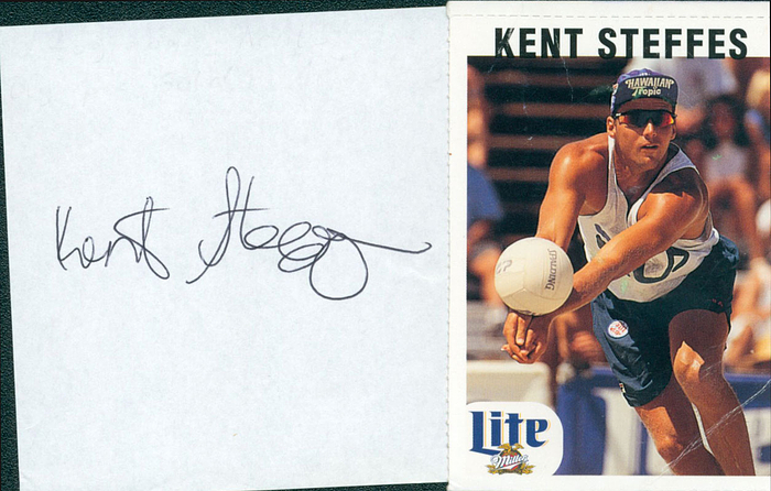 Blancobeleg mit original Signatur von Kent Steffes (USA). 1996 erster Goldmedaillengewinner bei Olympischen Spielen im Beach Volleyball, 9x9 cm.