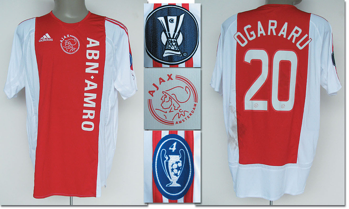 Original match worn Spielertrikot von Ajax Amsterdam mit der Rückennummer 20. Getragen von George Ogararu am 22.02.2007 im Europa-League-Spiel gegen Werder Bremen. Ajax - Bremen 3:1. Trikot direkt von einem ehemaligen Zeugwart von Werder Bremen. Status: AAA.