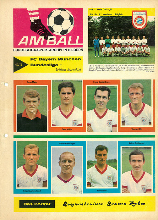 FC Bayern Munich Bundesliga journal. Am Ball.