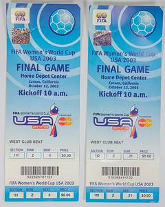 Offizieller Ausweis eines hohen FIFA - Funktionärs für die FIFA-Fußball-Weltmeisterschaft 2006 in Deutschland. Mit Ausweishülle und grünem Originalband. (10,5x12,5 cm). - Bild 5