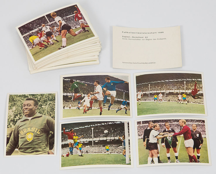 Fußball Weltmeisterschaft 1966. 71 verschiedene von 108 farbige Einzelbilder, Karton, 10x7 cm.