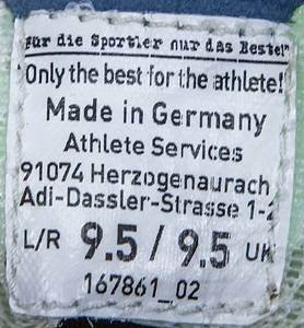 Original match worn Fußballschuhe vom Fußball - Weltmeister 2014 und mehrfachen deutschen Meister mit Bayern München Thomas Müller. Aididas adizero F50. Größe 9,5. Handgemacht für Thomas Müller vom adidas "Athlet service".  Mit der seitlichen Aufschrift auf beiden Schuhen "lisa 13" und dem bayerischen Wappen. Handschrifltiche Größenangabe auf den Seitenteilen der Schuhe "9,5". Schuhe mit straken Spielspuren. Ca. 2014/2015. Status:ABB. - Bild 7