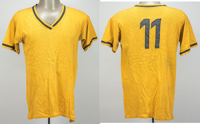 Original match worn Spielertrikot von Borussia Dortmund mit der Rückennummer 11, getragen von Werner Weist in der Bundesliga - Saison 1968 -1970. Status:ABA.