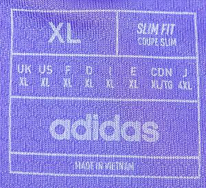 Original match worn Torwart-Trikot von Bayern München mit der Rückennummer 1. Getragen von Manuel Neuer in einem Spiel der Fußball Bundsliga in der Saison 2024/2025. Neuer ist Fußball-Weltmeister 2014. Status:ABB. - Bild 8