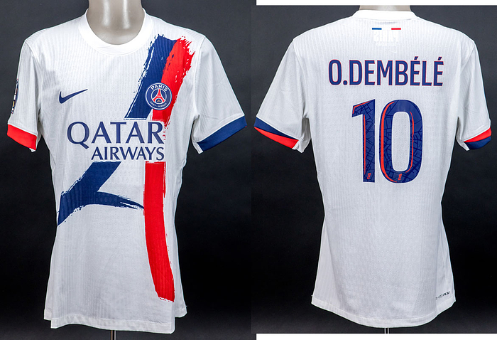 Original match worn / issued  Spielertrikot von Paris Saint-Germain (PSG) mit der Rückennummer 10. Getragen von Ousmane Dembele in einem Spiel der französischen Ligue 1 in der Saison 2024/2025. Dembele ist Fußball Weltmeister 2018 mit Frankreich. Status:ABC.