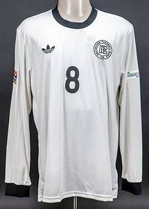 Original match worn Spielertrikot von Deutschland mit der Rückennummer 8. Getragen von Leon Goretzka in einem Spiel der UEFA Nations League Finalrunde in der Saison 2024/2025. Status:ABB. - Bild 2