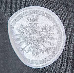 Original match worn Eintracht Frankfurt Spielertrikot mit der Nummer 15. Getragen von Ellyes Skhiri am 04.12.2024 im Achtelfinale des DFB Pokals gegen RB Leipzig. RB - Frankfurt 3:0. Skhiri ist 70-facher Nationalspieler von Tunesien. Status:AAB. - Bild 10