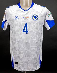Original match worn / issued Spielertrikot von Bosnien-Herzegovina mit der Rückennummer 4. Getragen von Jusuf Gazibegovi am 11.10.2024 im Gruppenspiel der UEFA Nations League gegen Bosnien-Herzegovina. Bosnien - Deutschland 1:2. Status:AAB. - Bild 2