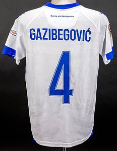 Original match worn / issued Spielertrikot von Bosnien-Herzegovina mit der Rückennummer 4. Getragen von Jusuf Gazibegovi am 11.10.2024 im Gruppenspiel der UEFA Nations League gegen Bosnien-Herzegovina. Bosnien - Deutschland 1:2. Status:AAB. - Bild 3
