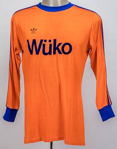 Original match worn Spielertrikot von den Würzburtger Kickers mit der Rückennummer 7. Getragen von Erwin Markerts in einem Spiel der 2. Fußball Bundesliga in der Saison 1977/1978. Markerts spielte von 1975 bis 1979 für die Würzburger Kickers. adidas erima Trikot. Status:ABC. - Bild 2