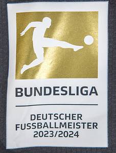 Original match worn Spielertrikot von Bayer 04 Leverkusen mit der Rückennummer 22. Getragen von Victor Boniface in einem Spiel der Fußball Bundesliga in der Saison 2024/2025. Boniface ist 8-facher Nationalspieler von Nigeria. Status:AAB. - Bild 5
