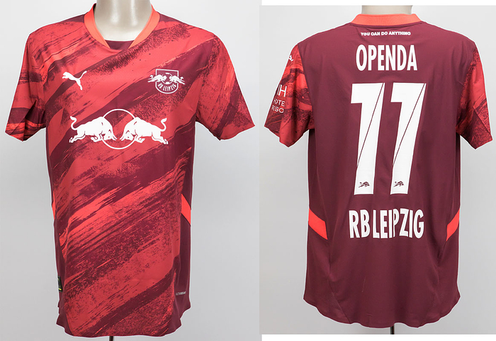 Original match worn / issued Spielertrikot vom RB Leipzig mit der Rückennummer 11. Getragen von Lois Openda am 22.01.2025 in der Champions League Ligaphase gegen Sporting Lissabon. RB - Sporting 2:1. Openda ist 26-facher Nationalspieler von Belgien. Status:AAB.