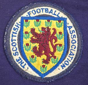 Original match worn Spielertrikot von Schottland mit der Rückennummer 7. Getragen in einem Fußball - Länderspiel ca. 1972: ABC. - Bild 4