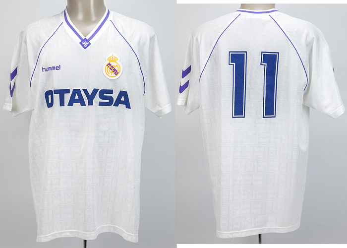 Original match worn / issued Spielertrikot von Real Madrid mit der Rückennummer 11. Getragen in einem Ligaspiel der Primera Division 1990/1991 von Real Madrid. Status:ACC.