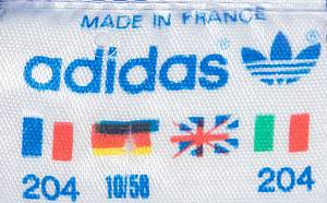 Original match worn Spielertrikot von Jugoslawien mit der Rückennummer 11. Getragen von Savevski im Länderspielen England v Jugoslawien (2:1) im dezember 1989 in London. Nach dem Spiel mit dem deutschen englischen Nationalspieler David Platt getauscht. Status:AAA. - Bild 6