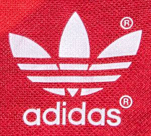 Original match worn Torwart-Trikot vom 1. FC Köln SV mit der Rückennummer 1. Getragen von Harald 'Toni' Schumacher in Spielen der Bundesliga-Saison 1984/85. Schumacher wurde mit der deutschen Nationalmannschaft Europameister 1980 und zweimal Vize-Weltmeister. Mit original Signatur. Status:ABA. - Bild 5