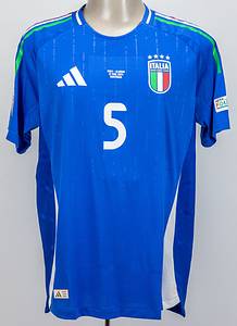 Original match worn / issued Spielertrikot von Italien mit der Rückennummer 5. Getragen von Riccardo Calafiori am 15.06.2024 im Gruppenspiel der Fußball Europameisterschaft gegen Albanien. Italien - Albanien 2;1. Status: AAC. - Bild 2