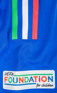 Original match worn / issued Spielertrikot von Italien mit der Rückennummer 5. Getragen von Riccardo Calafiori am 15.06.2024 im Gruppenspiel der Fußball Europameisterschaft gegen Albanien. Italien - Albanien 2;1. Status: AAC. - Bild 6