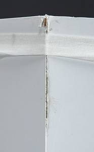 Original Olympiafackel "Flying" von den Olympischen Winterspielen Peking 2022 mit aufgesetztem Logo der Winterspiele und der Aufschrift "Beijing 2022". Desgin von "Lenovo Team". Leichtmetall, 82 cm. In original Präsentationsbox (88x16,2x16,2 cm). Dabei original Ständer für die Fackel. - Bild 15