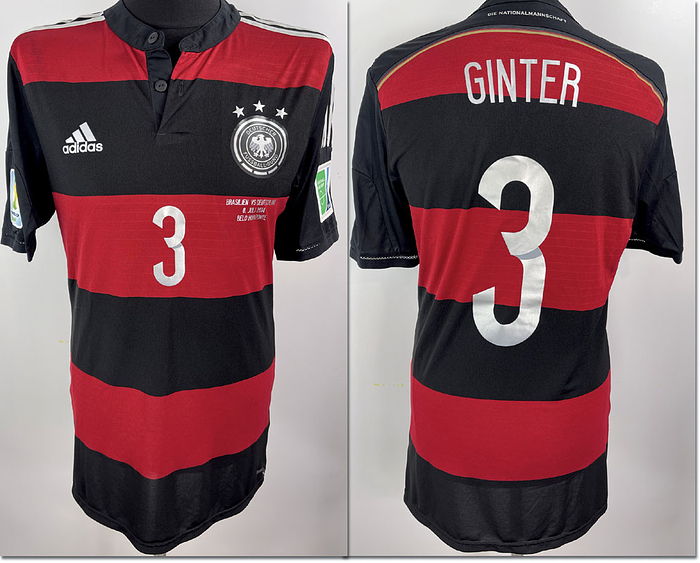 Original match issued DFB Spielertrikot mit der Nummer 3 von Matthais Ginter.Vorbereitet für das Halbfinale der Fußball Weltmeisterschaft 2014 Brasilien-Deutschland am 08.07.2014 in Belo Horizonte, Brasilien, was die deutsche Nationalmannschaft 1:7 gewann. Status: AAC.
