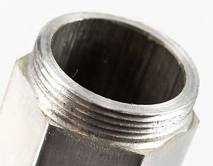 Original Fackel vom Staffel-Lauf mit dem Olympischen Feuer nach Innsbruck 1976. Aluminium und Edelstahl. Hersteller: Vereinigte Metallwerke Ranshofen-Berndorf AG. Länge: 74 cm. Durchmesser des Tellers: 21 cm. - Bild 10