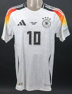 Original match worn / issued Spielertrikot von Deutschland mit der Rückennummer 10. Getragen von Jamal Musiala am 29.06.2024 im Achtelfinale der Fußball Europameisterschaft gegen Dänemark.  Deutschland - Dänemark 2:0. Status:AAB. - Bild 2