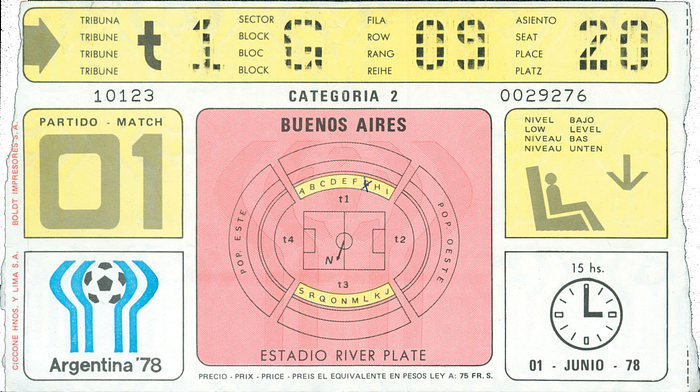 Gruppenspiel: Polen - Deutschland im Estadio River Plate am 1. Juni 1978. Eröffnungsspiel. 17x10 cm.