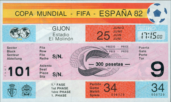 Copa Mundial - FIFA - Espana 82. 1. Finalrunde Deutschland - Österreich (1:0) am 25.6.1982 in Gijon. 15x9cm.