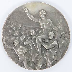 Silbermedaille für einen 2.Platz im Basketball bei den Olympischen Sommerspielen Melbourne 1956 für die UdSSR. Silber, Gewicht: 70 Gramm, 5 cm. In original Kunststoffbox des Herstellers: "K.G.Luke Ltd" 7,5x7,5 x2 cm. - Bild 3