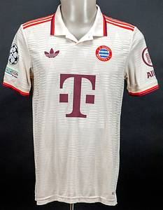 Original match worn Spielertrikot von Bayern München mit der Rückennummer 22. Getragen von Raphael Guerreiro in einem Spiel der UEFA Champions League in der Saison 2024/2025. Guerreiro ist 65-facher Nationalspieler von Portugal. Status:ABB. - Bild 2