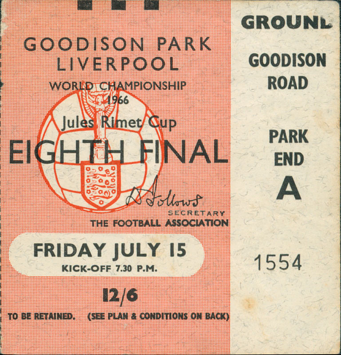 Eigth Final: Brasilien - Ungarn (1:3) am 15.7.1966 Goodison Park, Liverpool. 8x9cm.