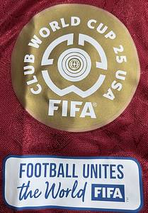 Original match issued FC Bayern München  Spielertrikot mit der Nummer 9 von Harry Kane. Dieses 125  Jahre Trikot wurde vorbereitet für das Halbfinale der FIFA Klub Weltmeisterschaft für den Fall der wenn der FC Bayern München auf Real Madrid getroffen wäre. Status: AAB. - Bild 5