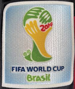 Original match issued DFB Spielertrikot mit der Nummer 19 von Mario Götze.Vorbereitet für das Gruppenspiel gegen die USA am 26.06.2014 in Recife, Brasilien, was die deutsche Nationalmannschaft 0:1 gewann, durch ein Tor von Thomas Müller.Status AAB. - Bild 7