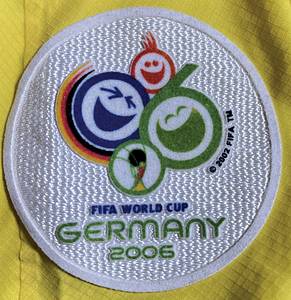 Original match issued Togo Spielertrikot mit der Nummer 9. Vorbereitet für Thomas Dossevi für ein Spiel der Weltmeisterschaft 2006 in Deutschland. Das Set besteht aus Trikot und Hose. Status ABC. - Bild 5