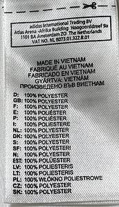 Original match worn Real Madrid  Spielertrikot mit der Nummer 7 von Cristiano Ronaldo .Getragen in einem La Liga -Spiel in der Saison 2010/2011. Ronaldo gewann 2016 mit Portugal die Europameisterschaft und er hat fünf Mal die UEFA Champions League gewonnen. Status: ABC. - Bild 10