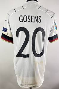 Original match worn DFB Spielertrikot mit der Nummer 20. Getragen von Robin Gosens im Europameisterschaftsspiel Spiel gegen Portugal am 19.06.2021 in München.Trikot stammt aus der Sammlung eines ehemaligen DFB-Mitarbeiters.Set besteht aus Trikot und Hose. Status: AAB. - Bild 3