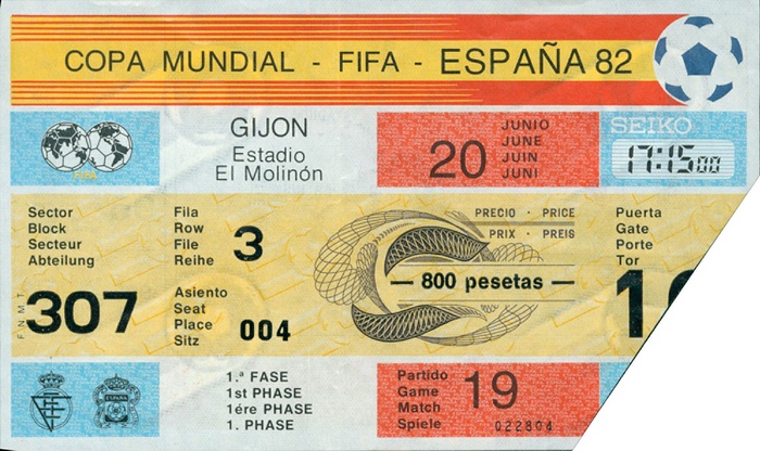 Eintrittskarte WM1982  | Eintrittskarte Copa Mundial - FIFA - Espana 82. Deutschland - Chile (4:1). 20.6.1982 in Gijon. 15x9 cm.